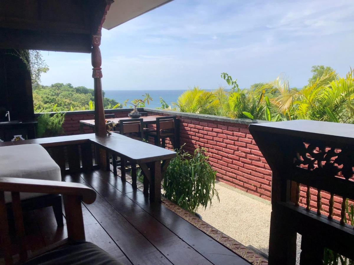 The Hidden Escapes Bingin- Sunset Rooftop Wood House With Ocean View & Private Kitchen Uluwatu Eksteriør billede