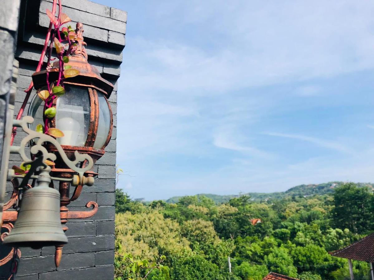 The Hidden Escapes Bingin- Sunset Rooftop Wood House With Ocean View & Private Kitchen Uluwatu Eksteriør billede